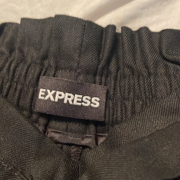 Express - size XS - black - Shortie High rise shorts - EUC - Picture 4 of 9